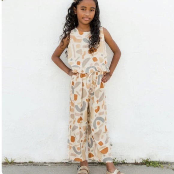 Rylee and Cru Oceanside Top and Wide leg pant in Abstract print size 8-9 - Picture 2 of 9